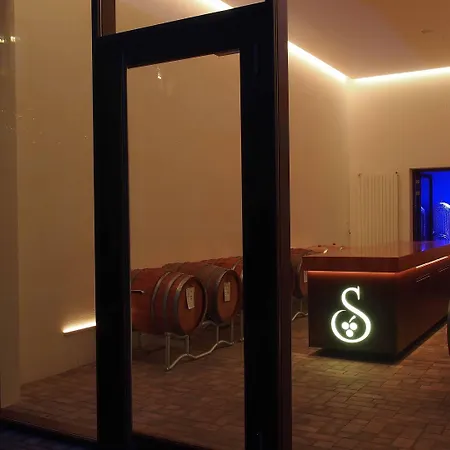 Guest house Weingut Schwab 3*